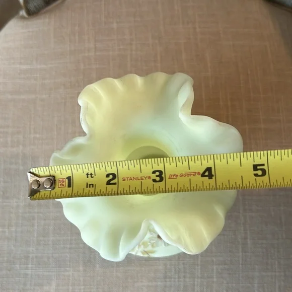 Vintage Fenton Ruffled Hand painted  Vase - Picture 9 of 10